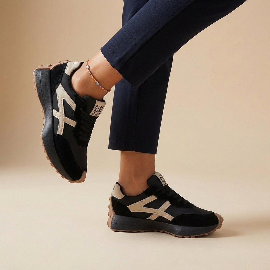Mia | Orthopedic Low-Top Sneakers Contrast Panels Lace-Up