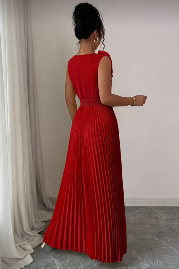 Women's Pleated A-Line Floral Applique Sleeveless Evening Gown