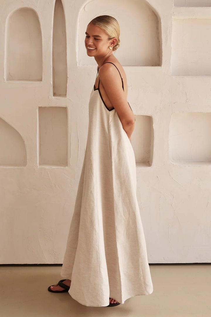 Women's Relaxed Trapeze Linen-Blend Contrast-Trim Maxi Dress